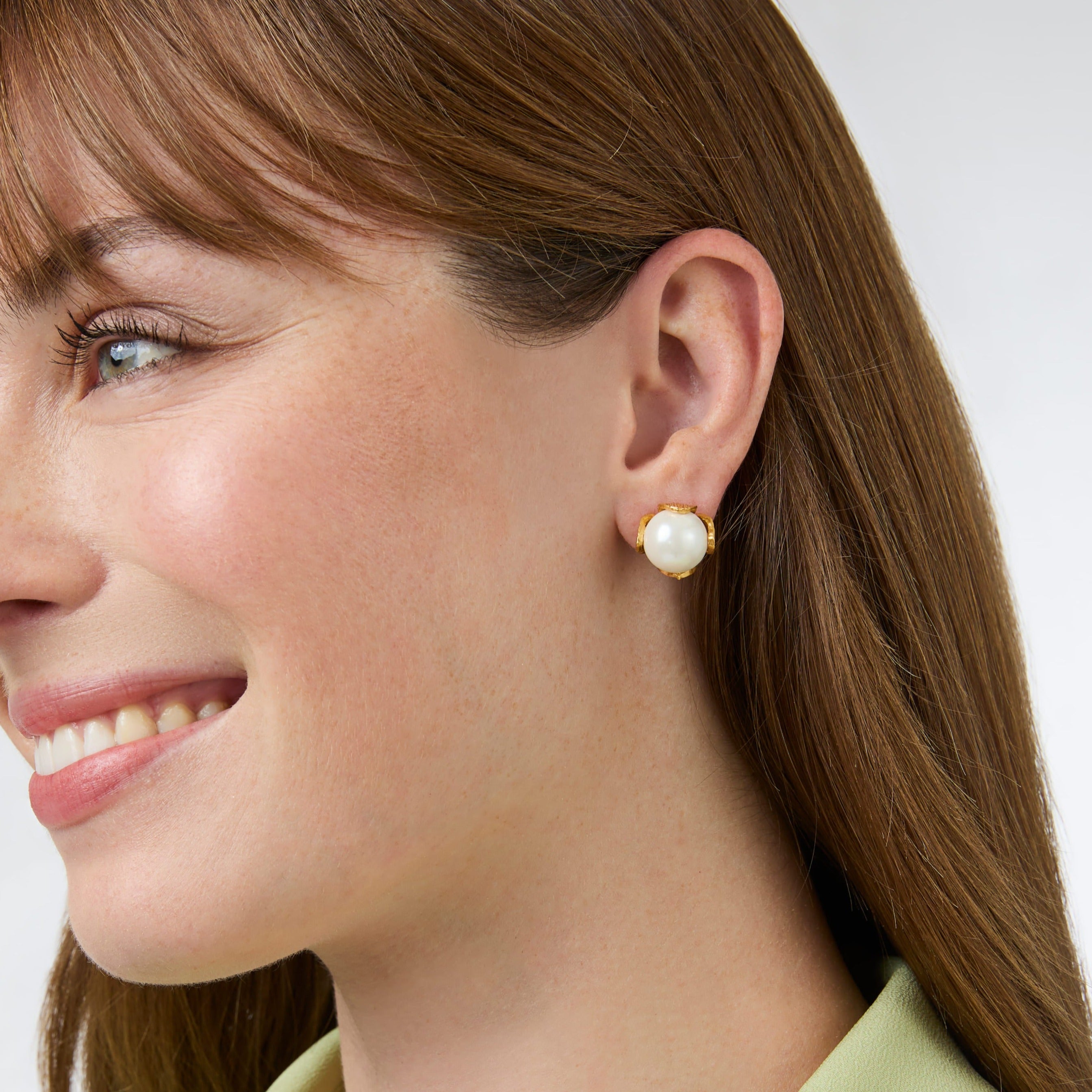 925 Sterling Silver Lustrous White 8MM Freshwater Pearl Earrings Stud –  TARUNA BIYANI®